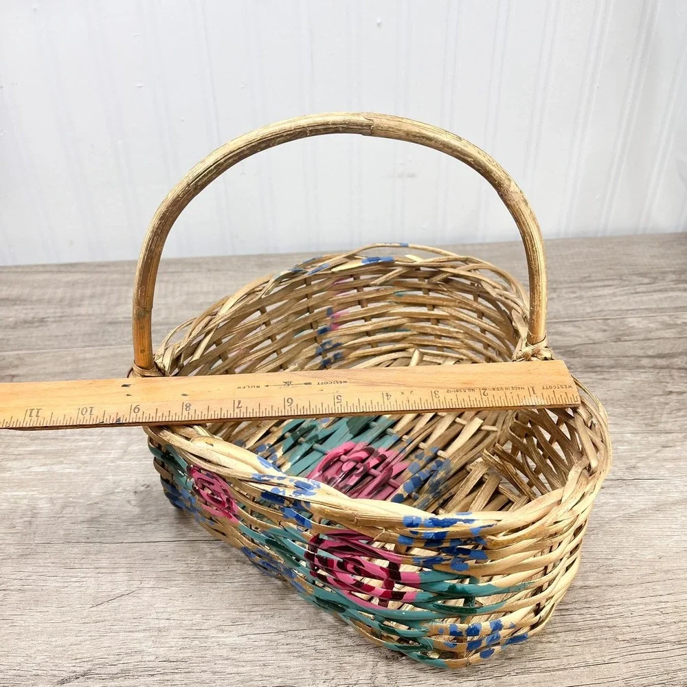 Vintage Heart Basket: Gold Floral Basket